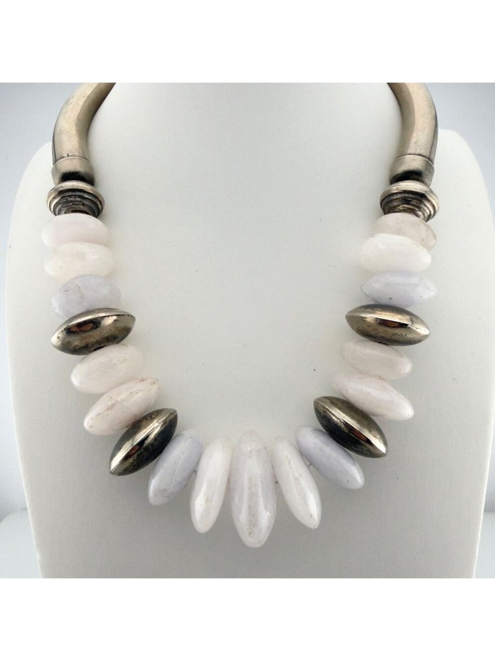 Chunky White Stone Silver Tone Beaded Necklace Choker Statement Beach Coastal